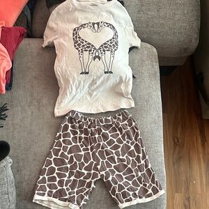 Giraffe Print Kids Pajamas Set - White and Brown